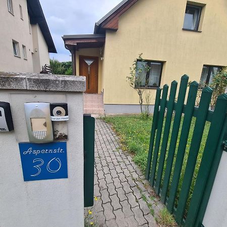 Small-Comfy Guest House In Donaustadt Garden - Not Shared! ウィーン エクステリア 写真