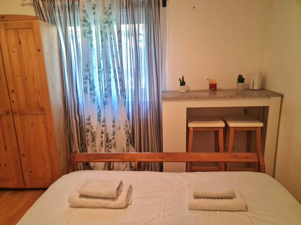 Small-Comfy Guest House In Donaustadt Garden - Not Shared! ウィーン エクステリア 写真